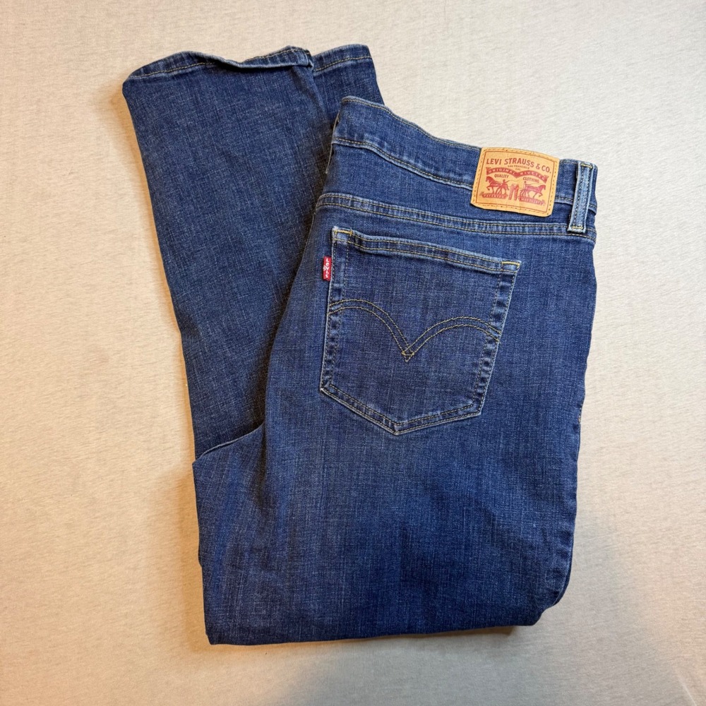 Levis Boyfriend Jeans Womens 33 Medium Wash Stretch Denim Blue Relaxed Fit